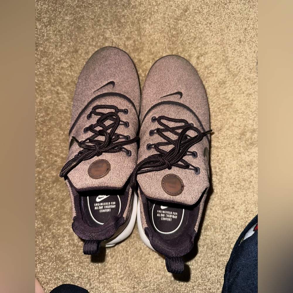 Women’s Nike Presto sneakers